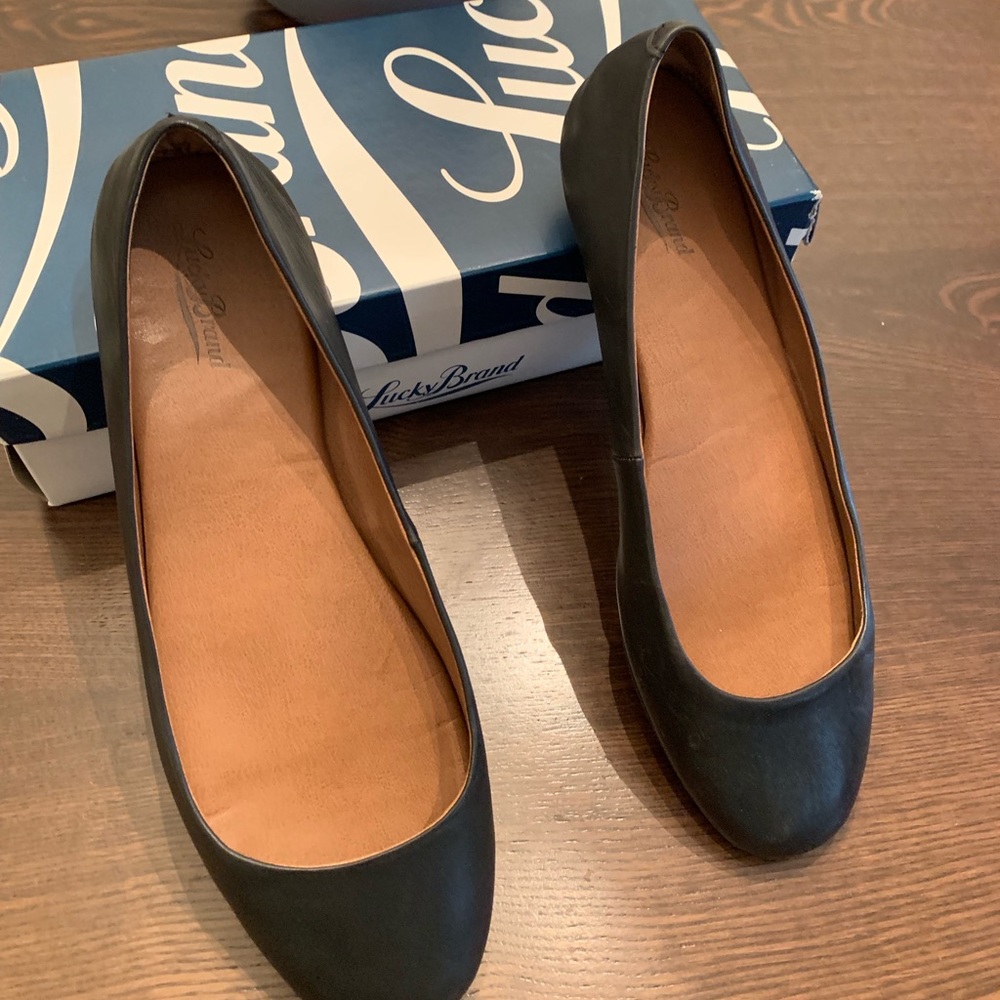 Lucky Brand Black Nappa Flat